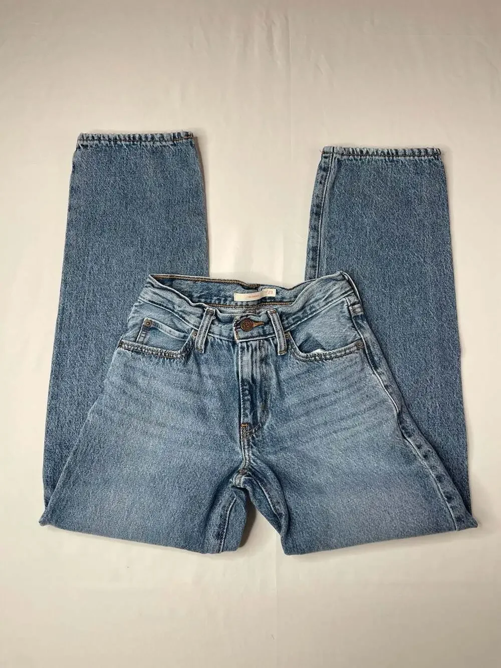 Levi's '94 Baggy Jeans Women's Size W23 L31 Light Wash Straight Leg Denim